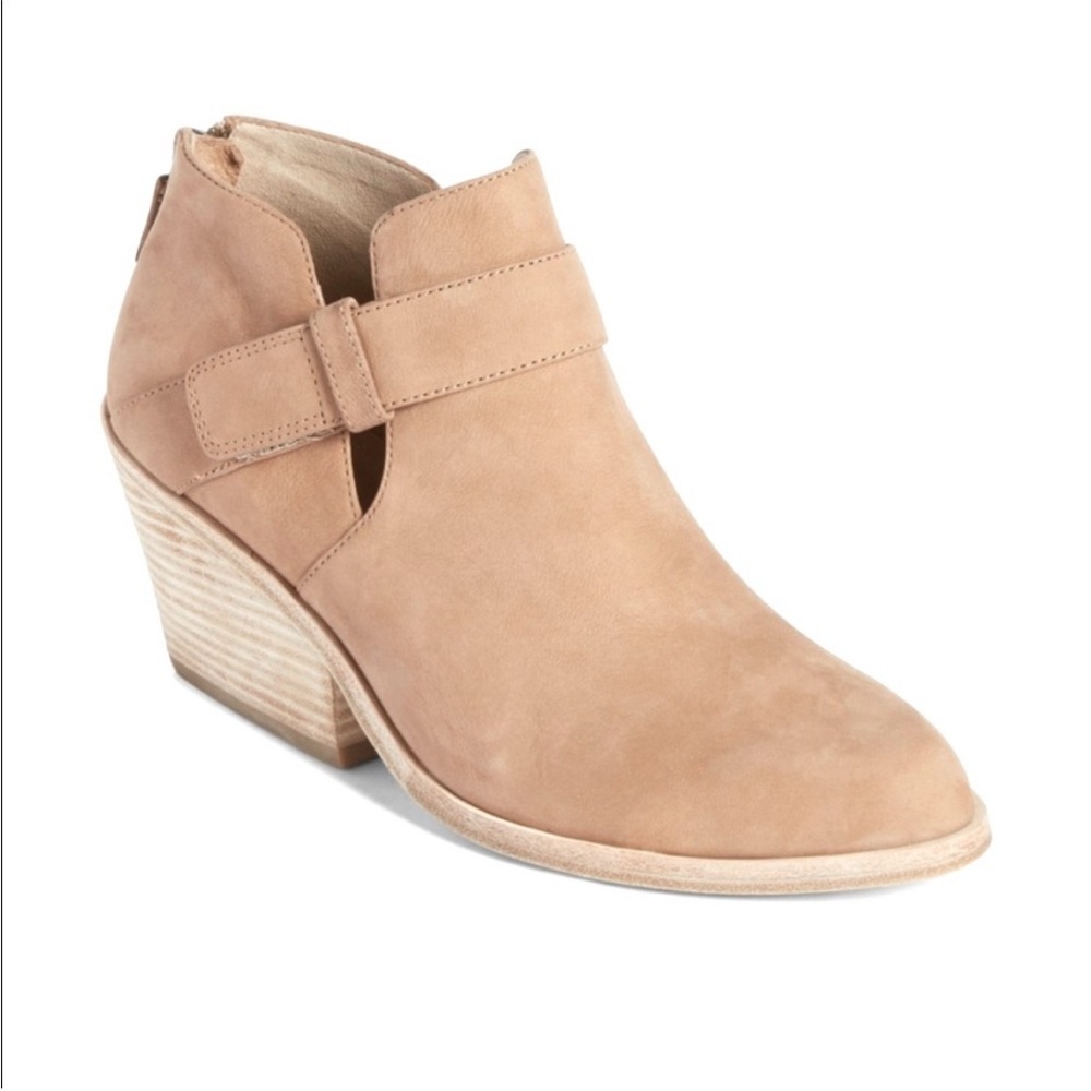 Eileen Fisher Tan Ankle Boots with Suede Upper